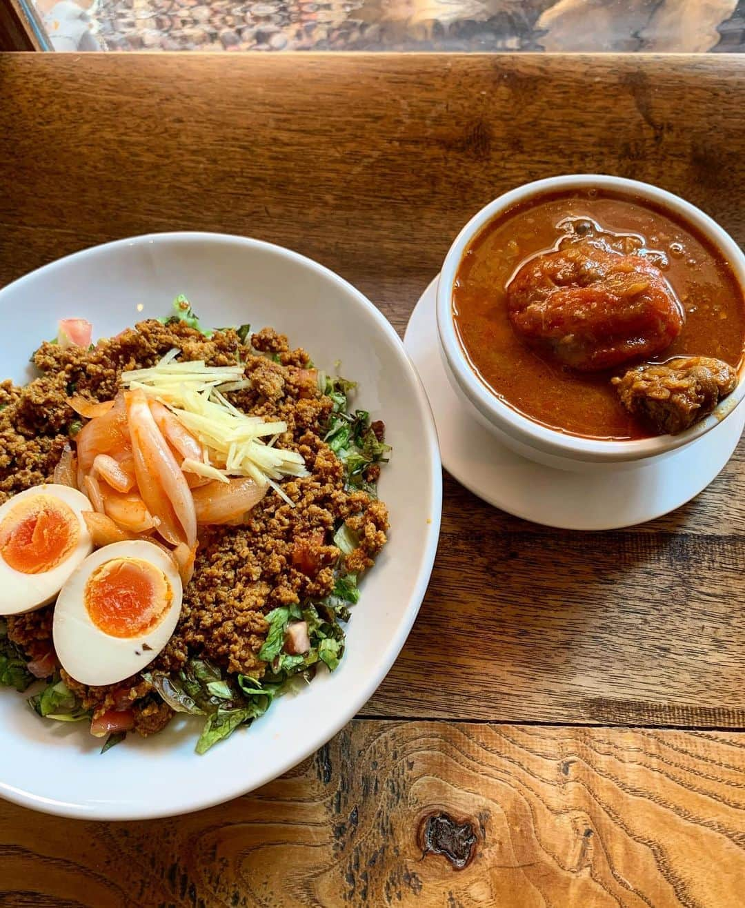 黒沢薫さんのインスタグラム写真 - (黒沢薫Instagram)「#lunch #curry #chicken #tomato #keema #egg #LIONSHARE #yummy #spicy #power #music #soul #rb #singer #lovelife #instafood #ハードコアカレーシンガー」8月14日 14時11分 - kaorukurosawa_lovelife