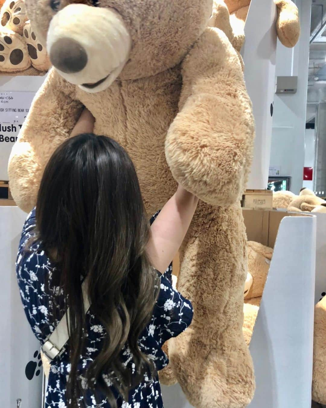 西村季里子さんのインスタグラム写真 - (西村季里子Instagram)「・  🧸  #costco  #行きたかった場所 #家族がほしいと思いました #🧸 #会いたかったぜ #でも家に🧸いすぎなんだごめんな #イルマニア」8月14日 14時30分 - kiriko_nishimura