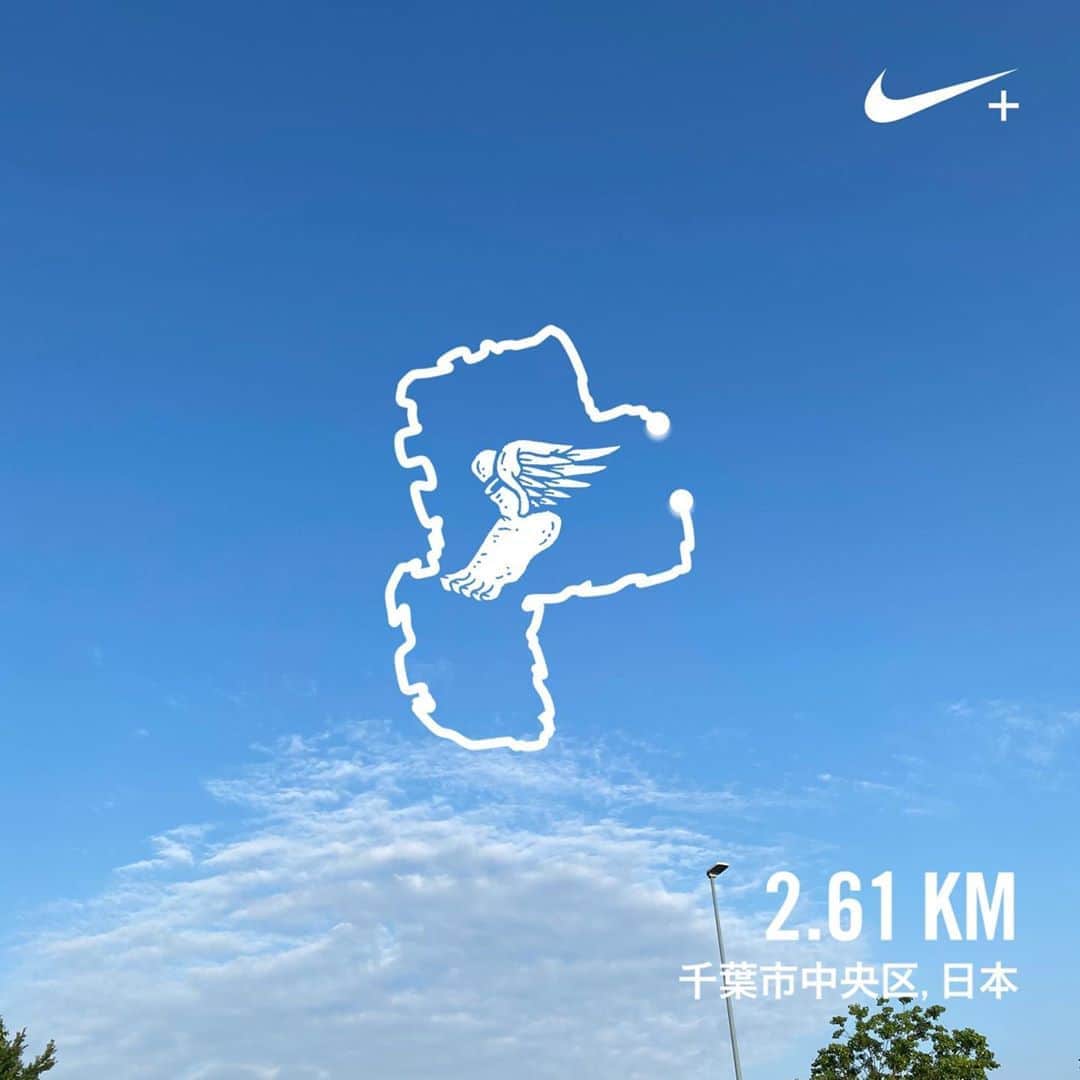 長津 健一郎のインスタグラム：「#朝RUN 暑いね🥵💦☀️朝から気温が高い！今日も安定の朝^_^」