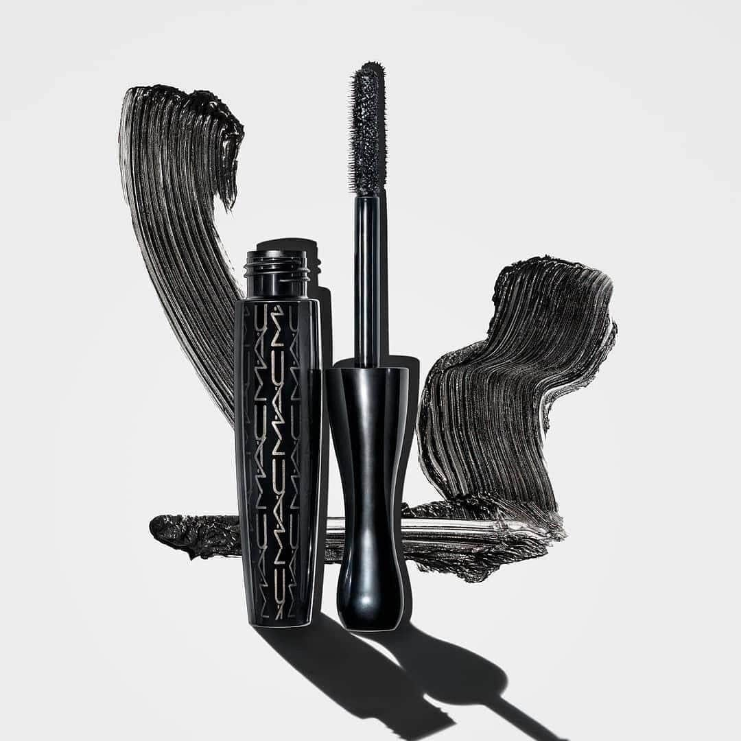 M·A·C Cosmetics BRさんのインスタグラム写真 - (M·A·C Cosmetics BRInstagram)「Tenha o volume ideal com uma de nossas máscaras mais famosas. In Extreme Dimension 3D Black realça os cílios inferiores e os pequenos nos cantos dos olhos, desvendando um olhar marcante. Quem não ama, né?  Compre agora mesmo em maccosmetics.com.br ou em uma de nossas lojas!  #Regram @maccosmeticsturkiye #MACAForçaDoOlhar #MACInExtremeDimension #InExtremeDimension #cílios #máscara #máscaradecílios #mascaradecilios #make」8月14日 7時00分 - maccosmeticsbrasil