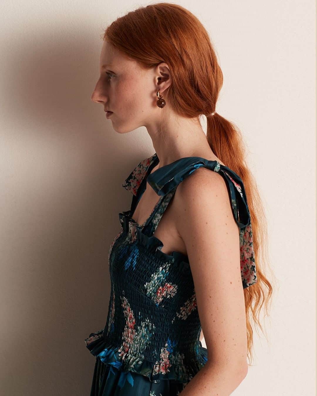 レベッカテイラーのインスタグラム：「Maryel in the Hydrangea Floral.」