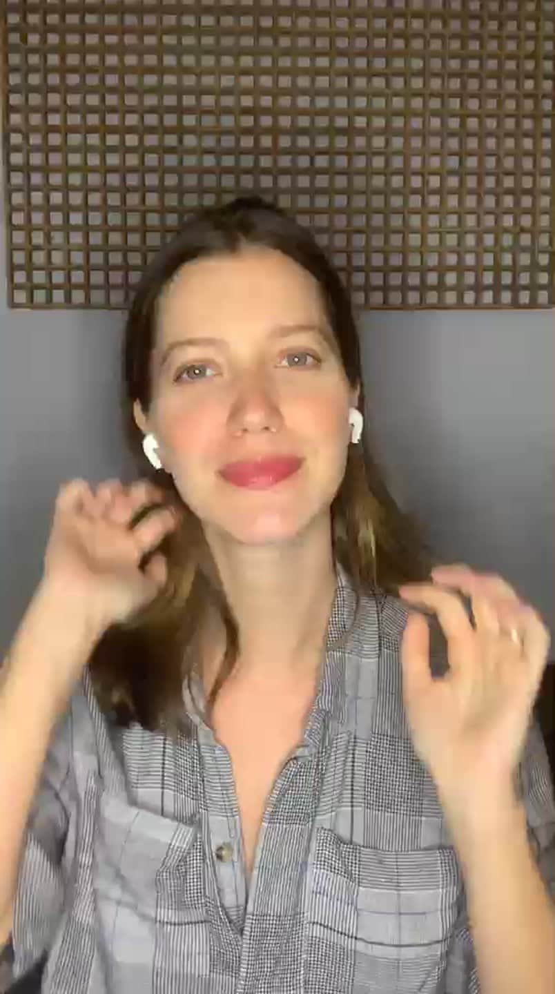 ナタリア・ディルのインスタグラム：「#mamãedeprimeiralive」