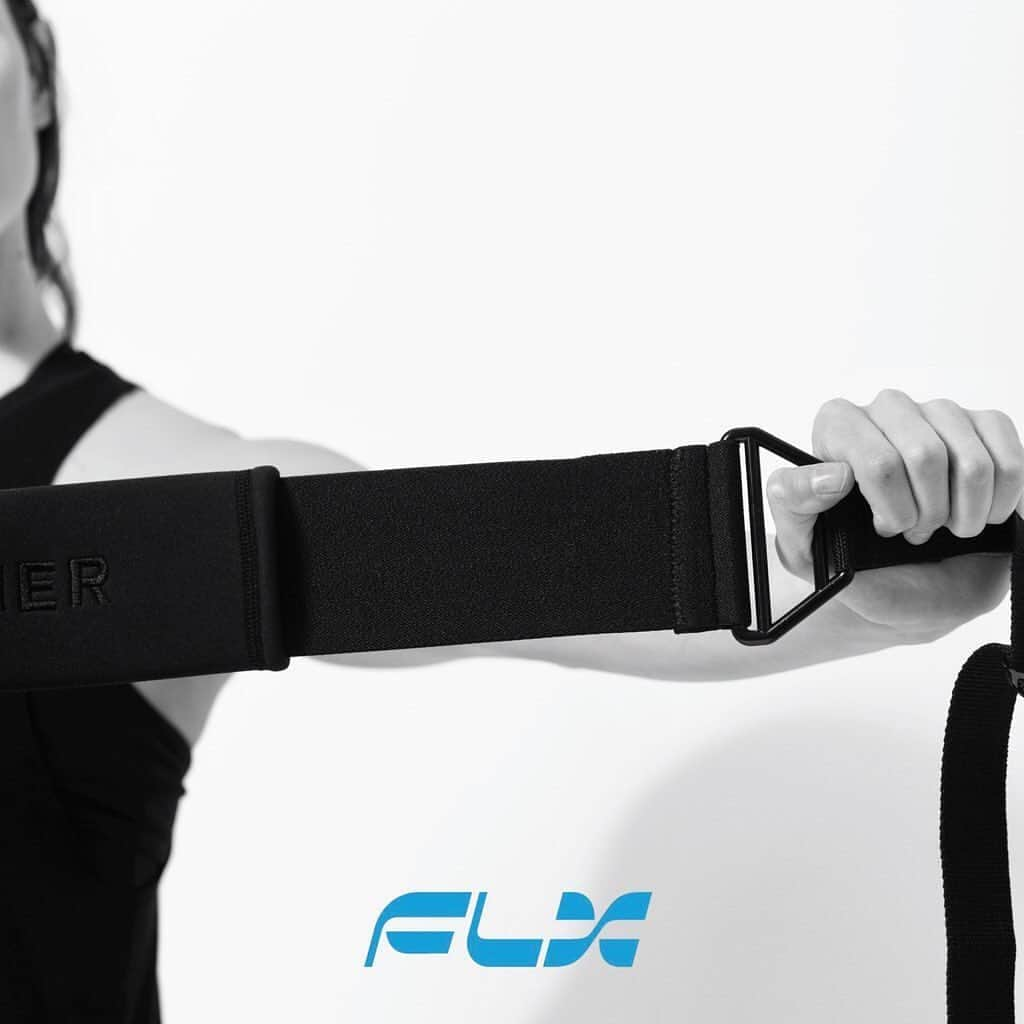 クリス・クニエリムのインスタグラム：「Harness the power of elastic resistance from home or in the studio with the Flexistretcher 💪🏼. Photos of me trying to stretch coming soon. . .  Visit flxstrong.com to learn more about flexibility training and shop the Flexistretcher today! . . . #flx #flexistretcher #flxinfluencer #wellness #health #strength #stretch #movement #stretching #strengthening #beyourbestself #strong #workout #ballet #dance #yoga #pilates #flexibility #elasticresistance #training #ballerina #workoutanywhere #injuryprevention #recovery #rollout #dancer #musthave #active #fitness #yogaprop」