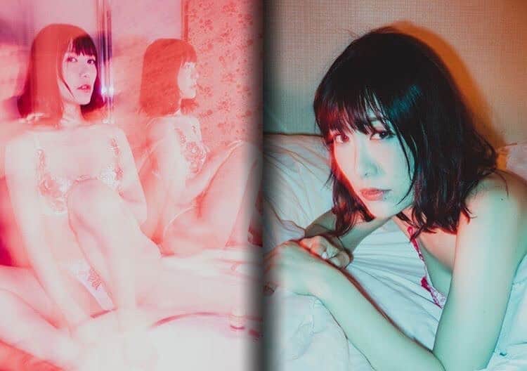 のインスタグラム：「maniさんの写真集「最近の写真 8月号 vol.15」にちょこっと載せていただいてます📸 限定30部なのでチェックしてね💋 . https://manimanium.theshop.jp/items/32660786」