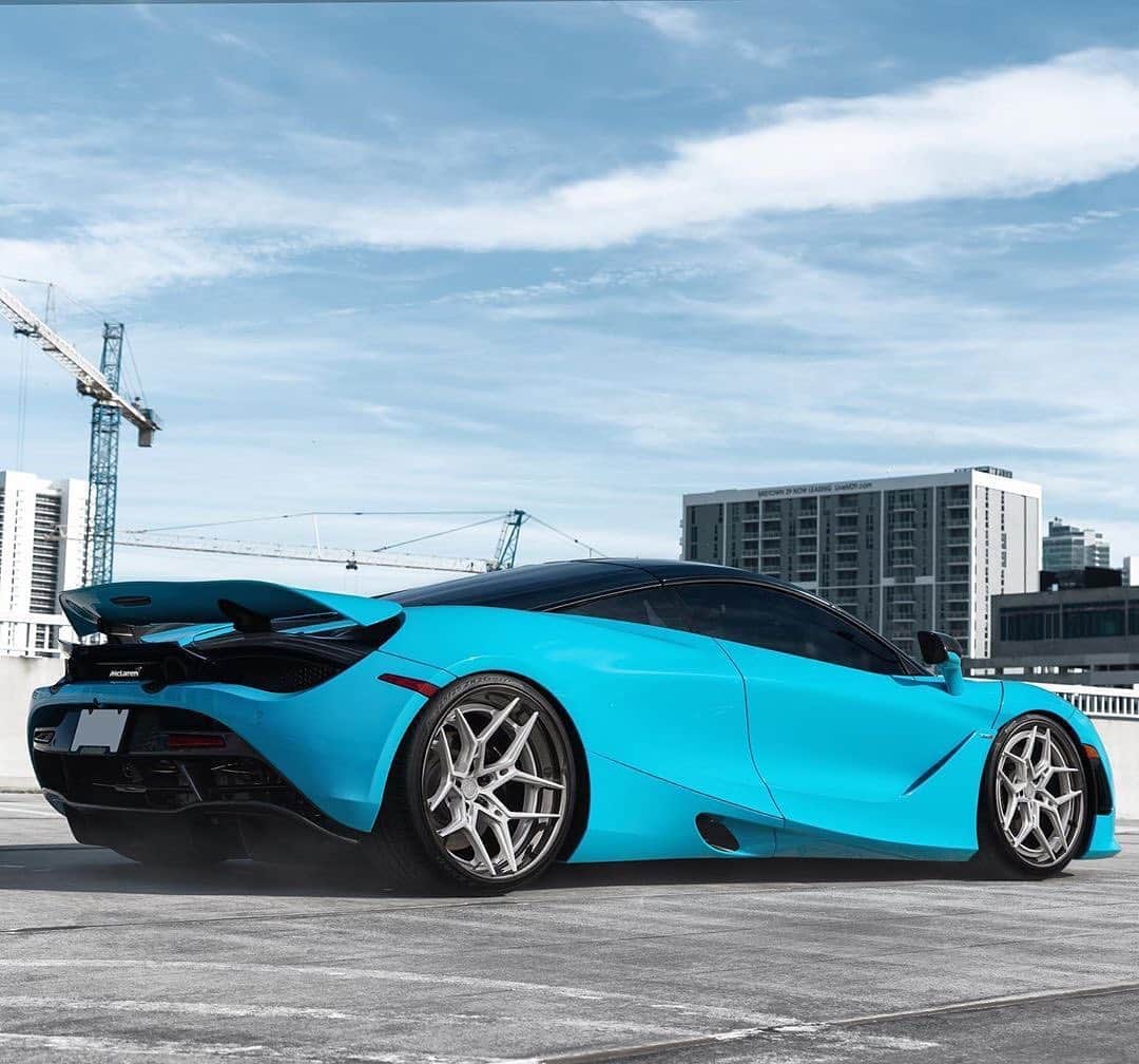 CARLiFESTYLEさんのインスタグラム写真 - (CARLiFESTYLEInstagram)「Slammed McLaren 720s on @anrkywheels! HOT or NOT? #carlifestyle #anrkywheels #720s」8月14日 8時02分 - carlifestyle