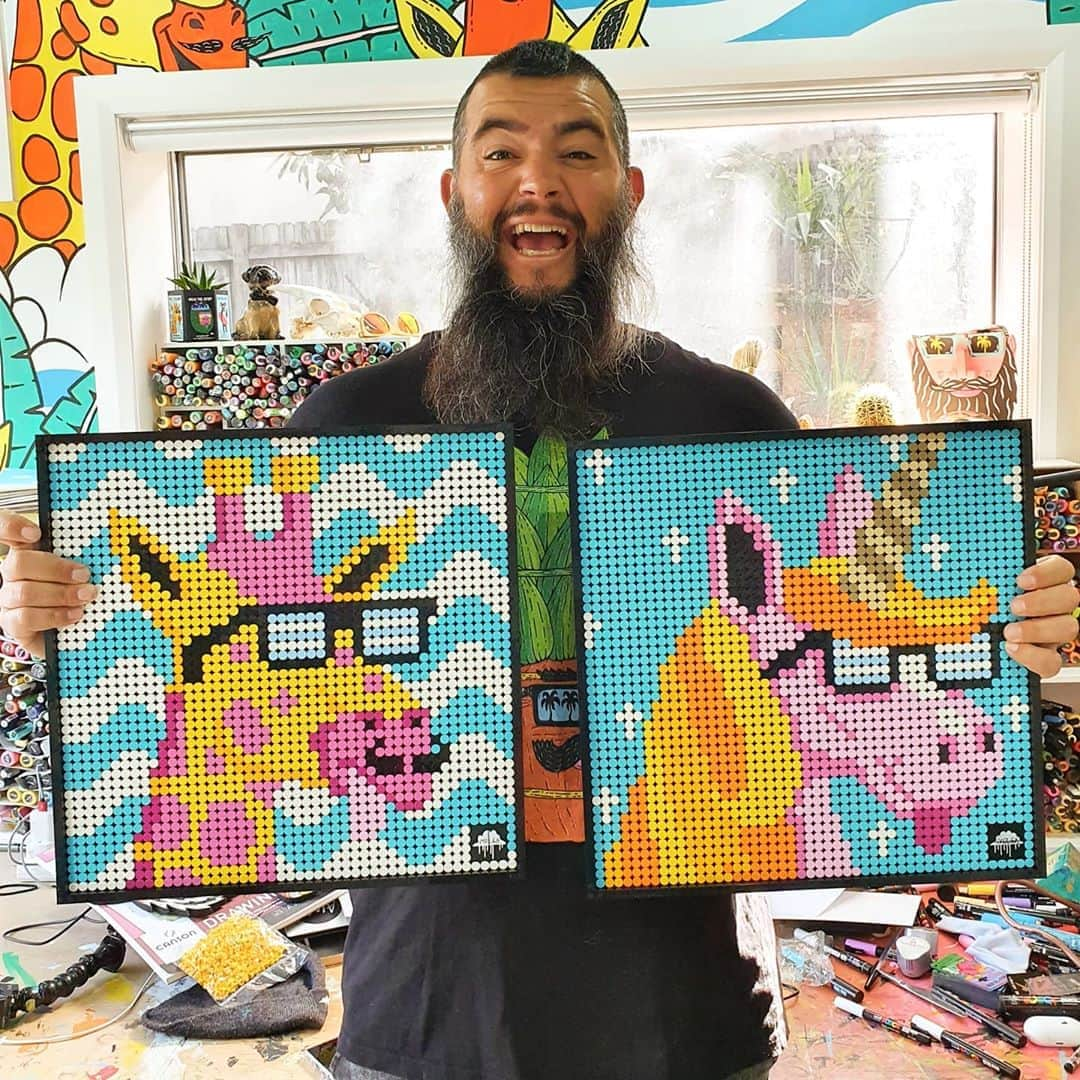 MULGAさんのインスタグラム写真 - (MULGAInstagram)「Made some LEGO Art! They shall be known as John the Giraffe and Uma the Unicorn. If you’re in Brisbane, check them out for free at the @bris_powerhouse until August 25 alongside a bunch of other @LEGO Art-works designed by some of Australia’s art peeps.⁣ ⁣ I used the Marilyn Monroe and The Beatles kits to make John and Uma and there's also Star Wars and Ironman kits. Whoot! 😎 🤙⁣ ⁣ #LEGOPartner #LEGOArt #mulgatheartist #LEGO #giraffeart #unicornart」8月14日 8時58分 - mulgatheartist