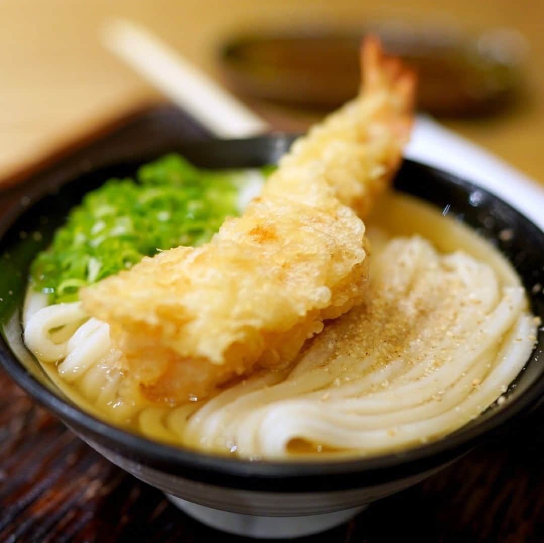 うどんが主食さんのインスタグラム写真 - (うどんが主食Instagram)「#うどんが主食 #天ぷらうどん #讃岐 #旨み #天ぷら #うどん　 #海老 #和食 #美味い #グルメ #香川 #美味い #東京 #日本 #foodstagram #Japan #washoku #udon #food #ramen #noodle #noodles #soup #amazing #good #nice #tenpura #beautiful #fashion #love #gourmet」8月14日 9時25分 - alwaysudon
