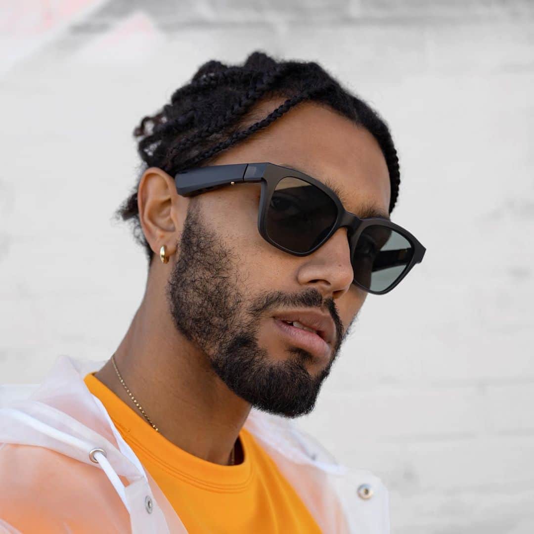 のインスタグラム：「#BoseFrames + @jinseyewear = a great relationship — clearly. Shop prescription and screen lenses here:  jins.life/bose @bose 🎶🕶️」
