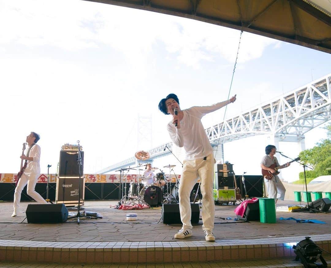 のインスタグラム：「四国ツアー「動け四星球」香川公演 とても暑かった photo by @daimigi」