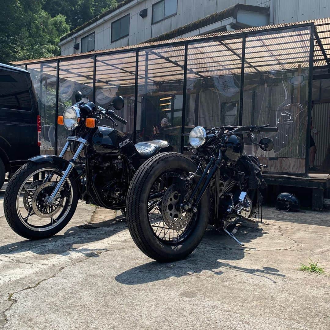 杉原勇武のインスタグラム：「友達と相模湖までちょっとツーリング❗️ #suzukigsx #hareydavidson」