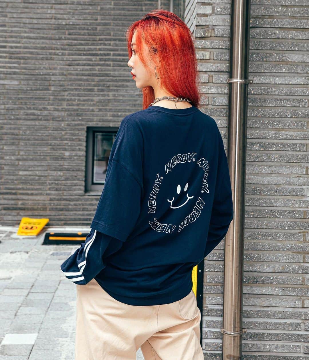 가로수길 , Seoulさんのインスタグラム写真 - (가로수길 , SeoulInstagram)「Street Style @hyor0r0 🔥 벌써 가을옷이 보이기 시작한다. 여름 이렇게 지나가려나」8月14日 12時35分 - jaylim1