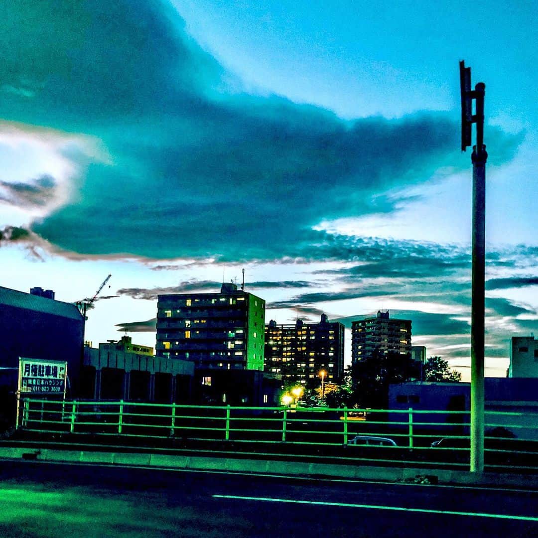 江田由紀浩さんのインスタグラム写真 - (江田由紀浩Instagram)「だからなんだって風景ですけどね、でも、撮りたくなったのでね。笑 #なんとなく #その辺」8月14日 12時45分 - eda_yukihiro