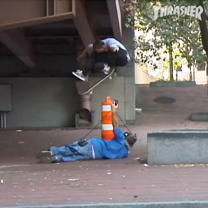 スラッシャーのインスタグラム：「🗽 @rbumali’s ‘Brooklyn Banks Retrospective Video’ is LIVE on all Thrasher channels 📡」