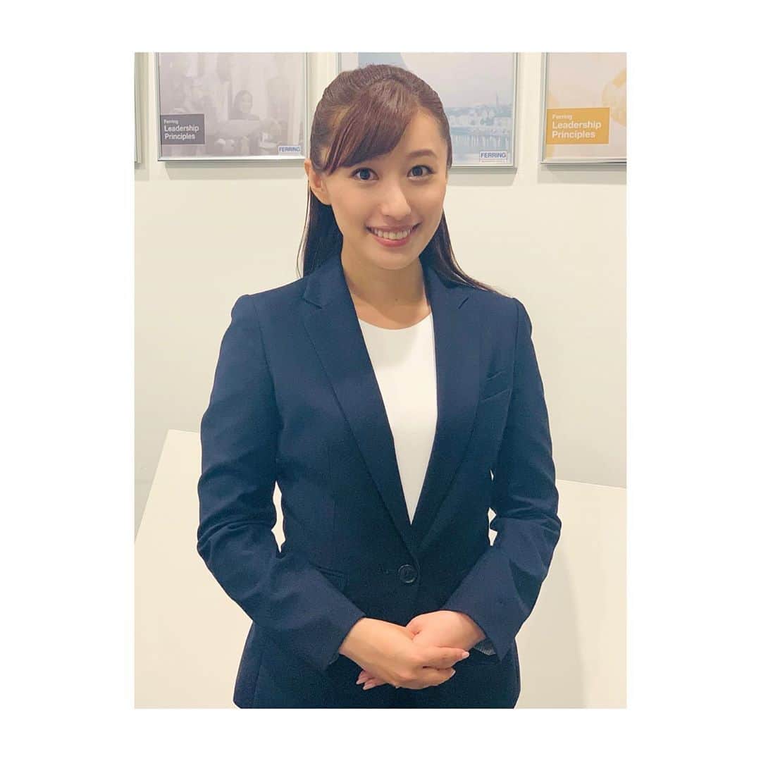 のインスタグラム：「#お仕事  いつもと違った雰囲気で撮影☀️ やっぱりメイクさんにお化粧していただくと、違った自分になる気がする😳😳  去年に引き続きお世話になる現場🤗 情勢は大分変わってしまいましたが、スタッフの皆さん変わらずお元気そうで良かった🥺☀️  #shooting #movie #work #suitstyle  #mc」