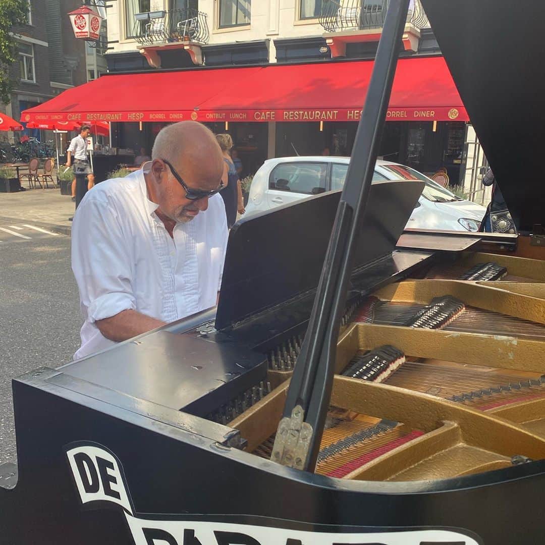 アムステルダム・タトゥー・ミュージアムのインスタグラム：「Serenade fur louise.terts brinkhof oud dir de parade#hesp#parade#amsterdam」