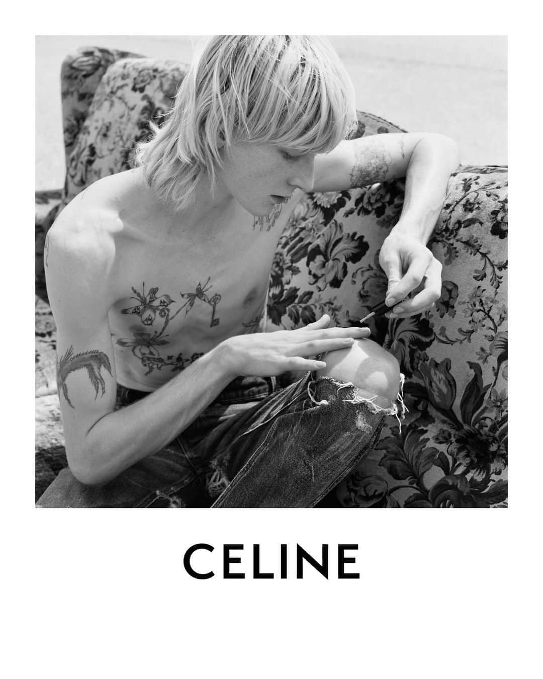 Celineさんのインスタグラム写真 - (CelineInstagram)「CELINE HOMME "THE DANCING KID" JFK PHOTOGRAPHED BY @HEDISLIMANE IN SAINT-TROPEZ IN JULY 2020   #THEDANCINGKID #CELINEHOMME #CELINEBYHEDISLIMANE」8月14日 23時33分 - celine