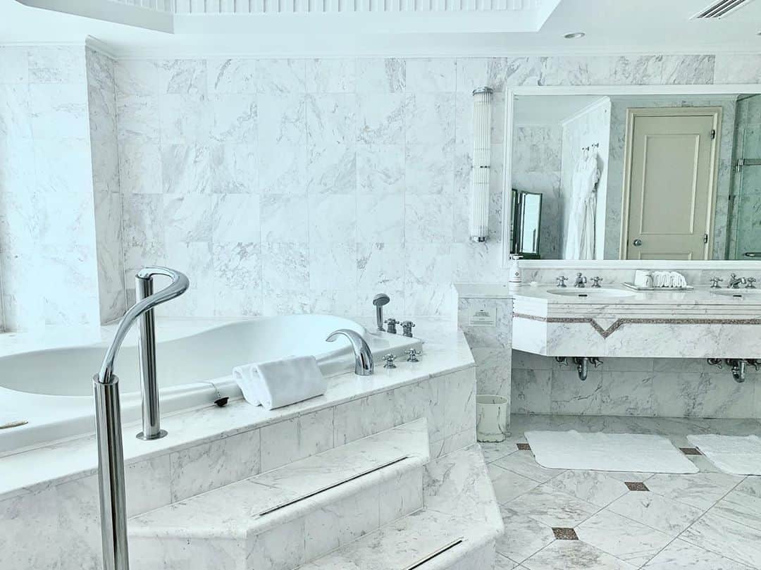 待鳥志織のグルメインスタ