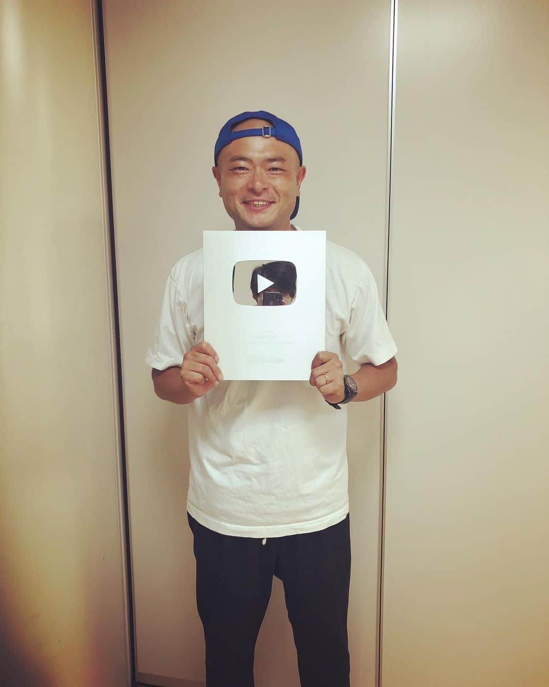 あばれる君のインスタグラム：「銀の盾頂きました✨🛡嬉しい☺️」