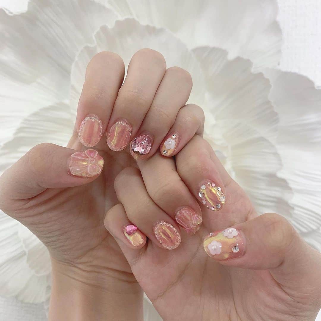 安藤笑さんのインスタグラム写真 - (安藤笑Instagram)「. . nail💅🏻 久しぶりにピンクにした♡ . . #pink #nail #marvelous」8月14日 15時22分 - emichii87