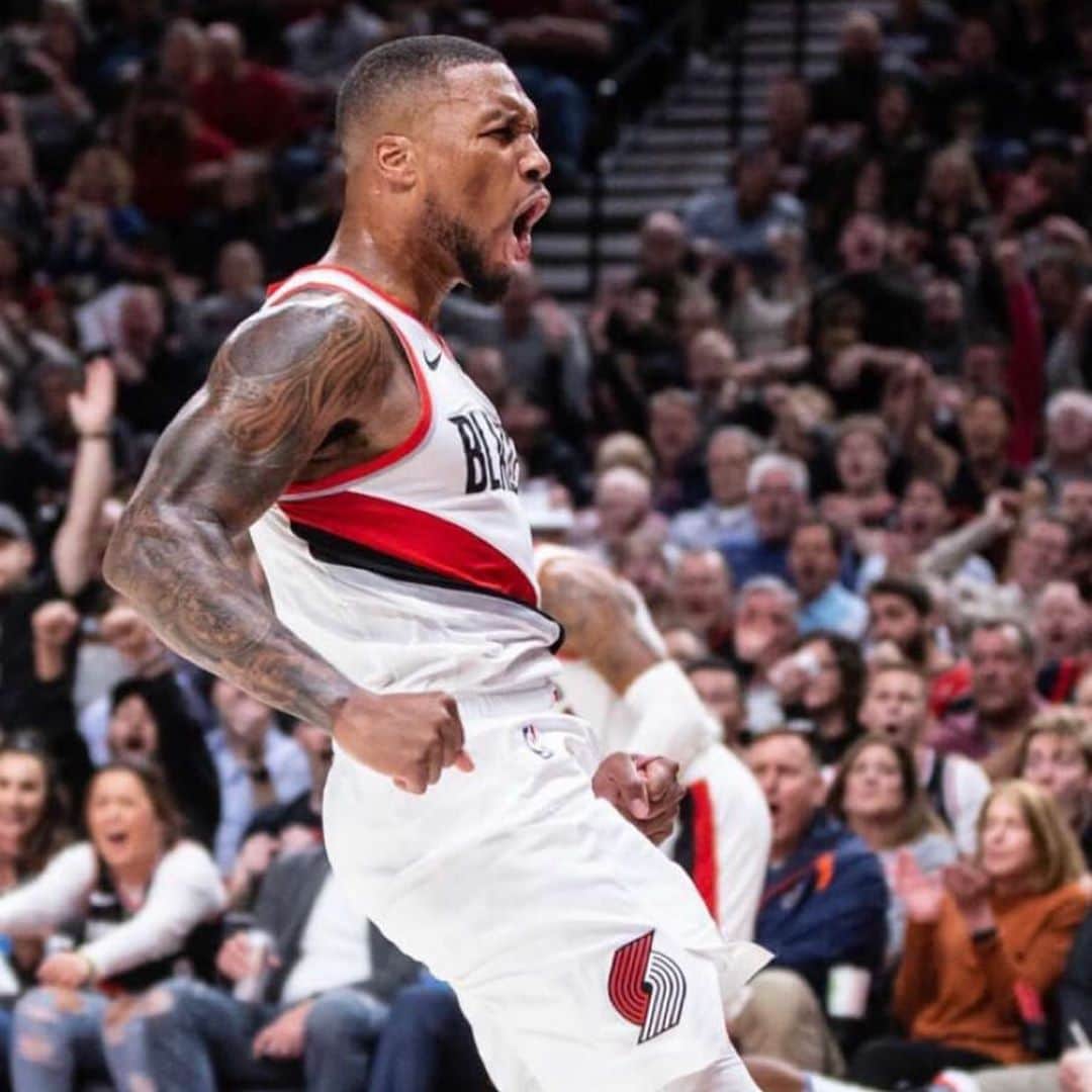 デイミアン・リラードのインスタグラム：「Work not done... 1 step closer tho! #RipCityBaby」