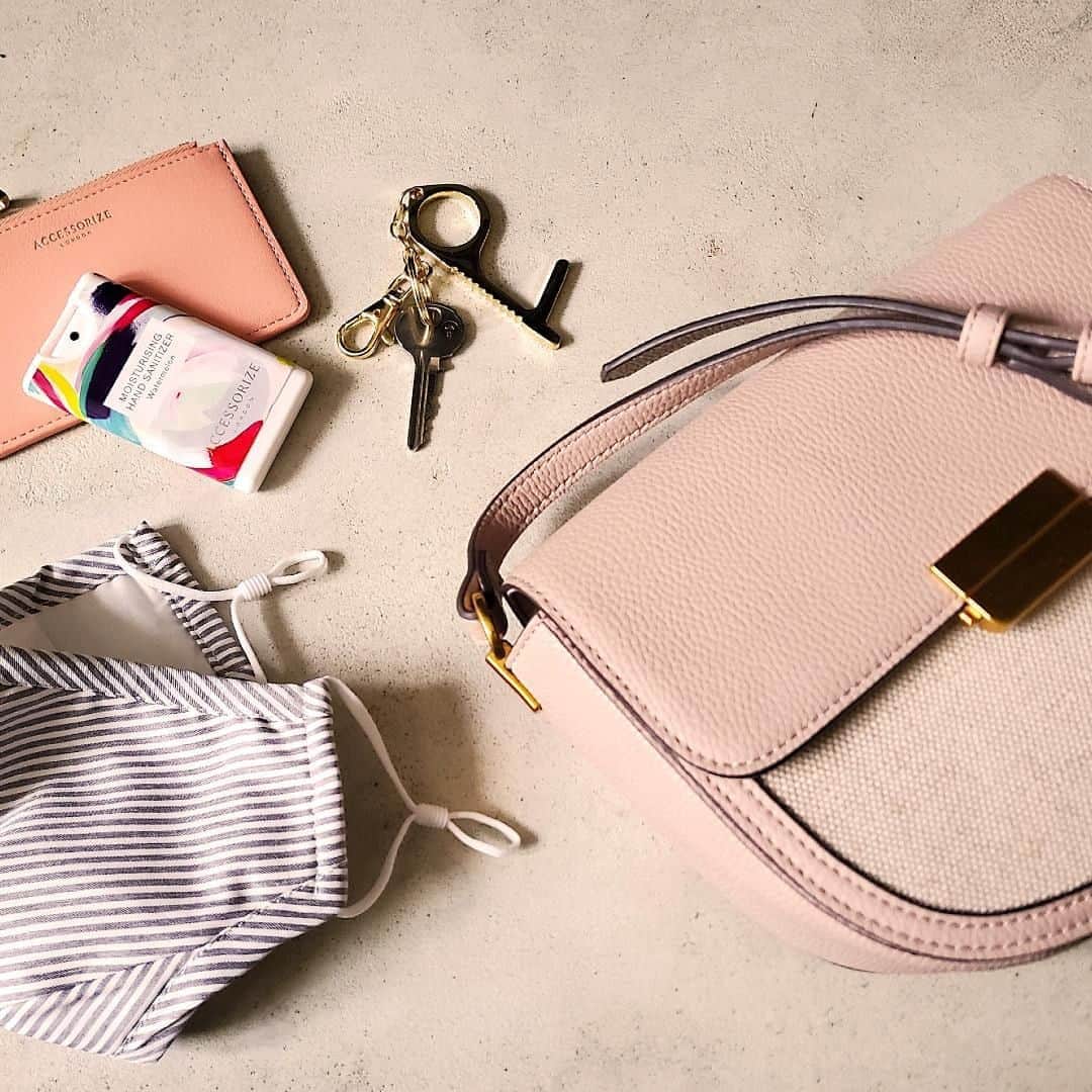 アクセサライズのインスタグラム：「Phone, keys ... anti-bac, face covering & hygienic door handle opener ✅ All the essentials for your new normal!  Tap the link in our bio to shop #Accessorize」