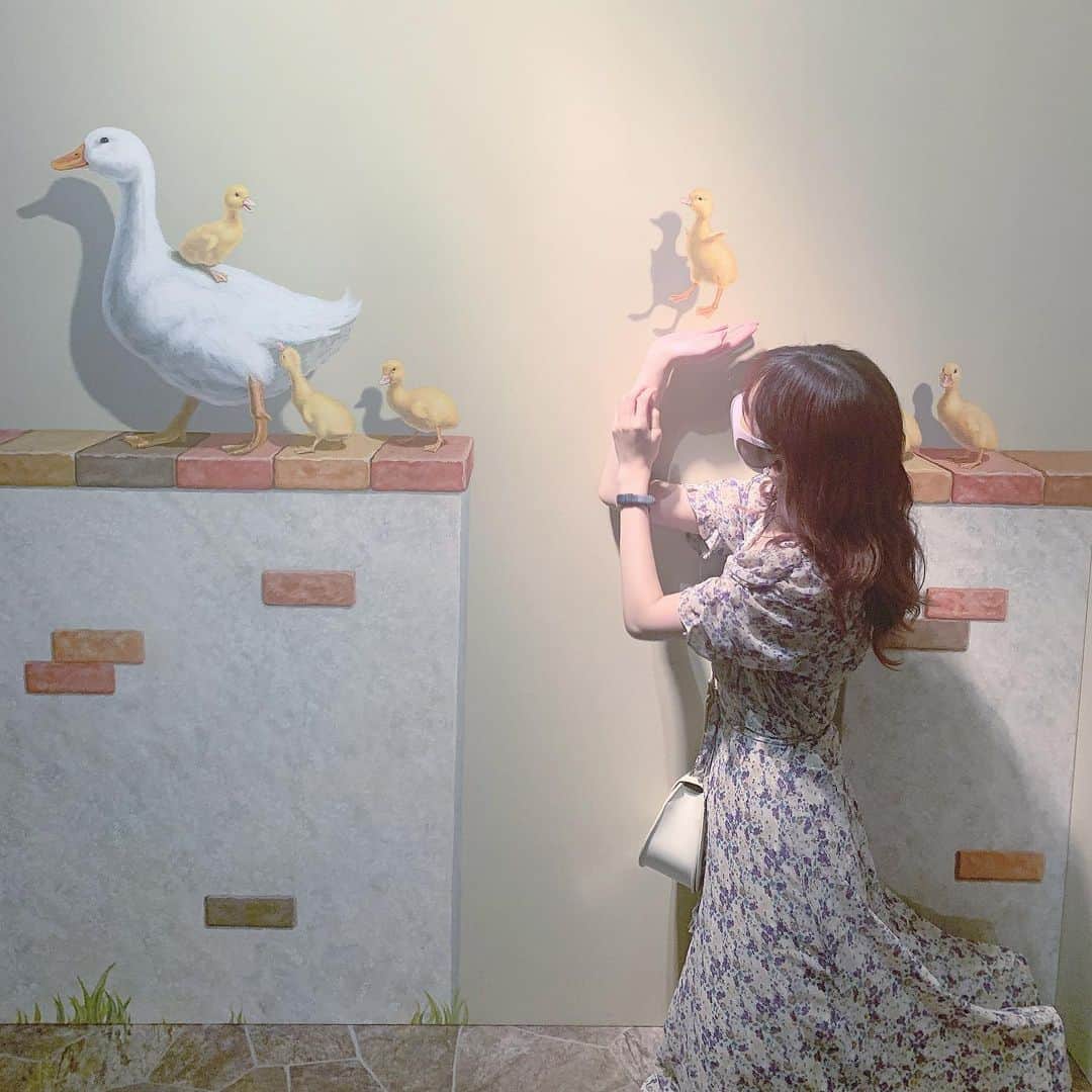 叶瀬千紗のインスタグラム：「🐥  #熱海 #atami #静岡 #トリックアート #熱海プリンカフェ2nd #夏休み #熱海グルメ #熱海カフェ #カフェ巡り #japan」