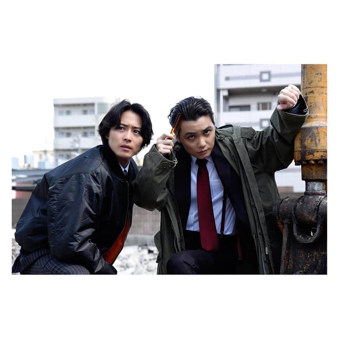 猪野広樹のインスタグラム：「ドラマ「俺たちはあぶなくない」に伊喜利辰巳役で出演します！　  現場で試行錯誤しながら、アドリブも盛り沢山。　なかなか痺れて、笑いまくった毎日でした！  何も考えず、ふらっと立ち寄ってみていただけたら幸いです。笑　 #俺あぶ」