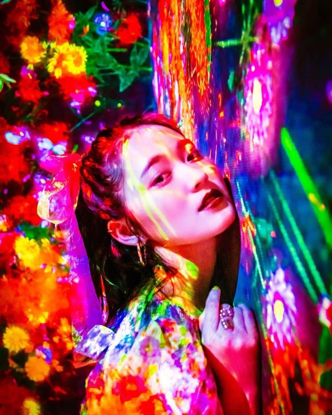 吉本実憂さんのインスタグラム写真 - (吉本実憂Instagram)「#teamlab   photo by @ghani.teamlab   hair and makeup by @emioji」8月14日 18時09分 - miyu_yoshimoto_official