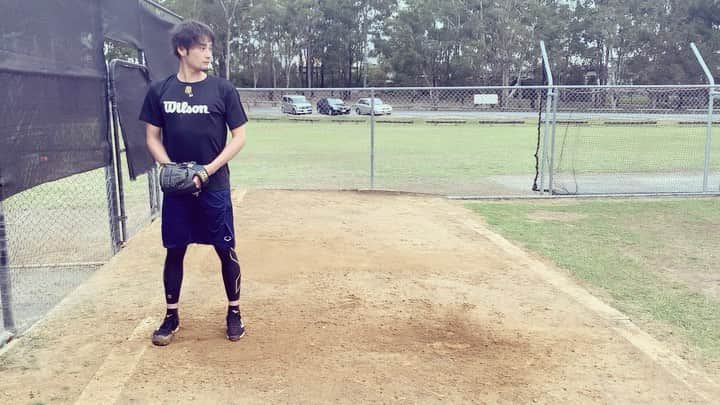 中村勝のインスタグラム：「#明日は雨予報 #しかし土曜だけ狙われてる #これは俺のせいなのか？笑 #いや違うはず #先週も中止だった #明日はできるかねー」