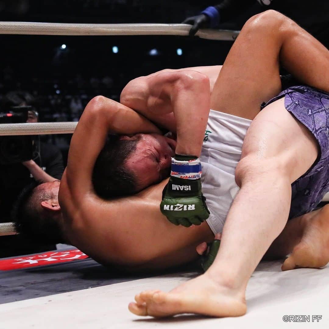 RIZIN FF OFFICIALさんのインスタグラム写真 - (RIZIN FF OFFICIALInstagram)「RIZIN.23 -PLAYBACK PHOTOS- [Match.8] . Yuki Motoya defeats Uoi Fullswing by S (Tap Out : Front Choke) 2:19 of Round 3 . #RIZINFF #RIZIN #RIZIN23 #MMA #総合格闘技 #ぴあアリーナMM #元谷友貴 #魚井フルスイング」8月14日 19時00分 - rizin_pr