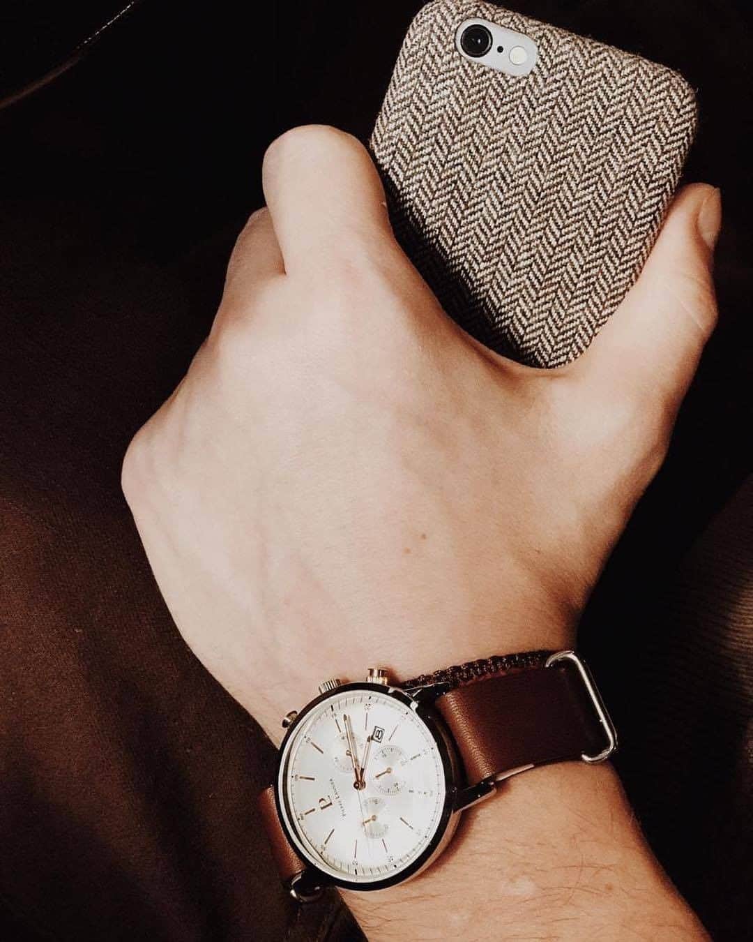 のインスタグラム：「🇫🇷 Portez cette montre de la collection Spirit pour vos soirées d’Eté 🇬🇧 Wear this watch from the Spirit collection for your summer evenings」