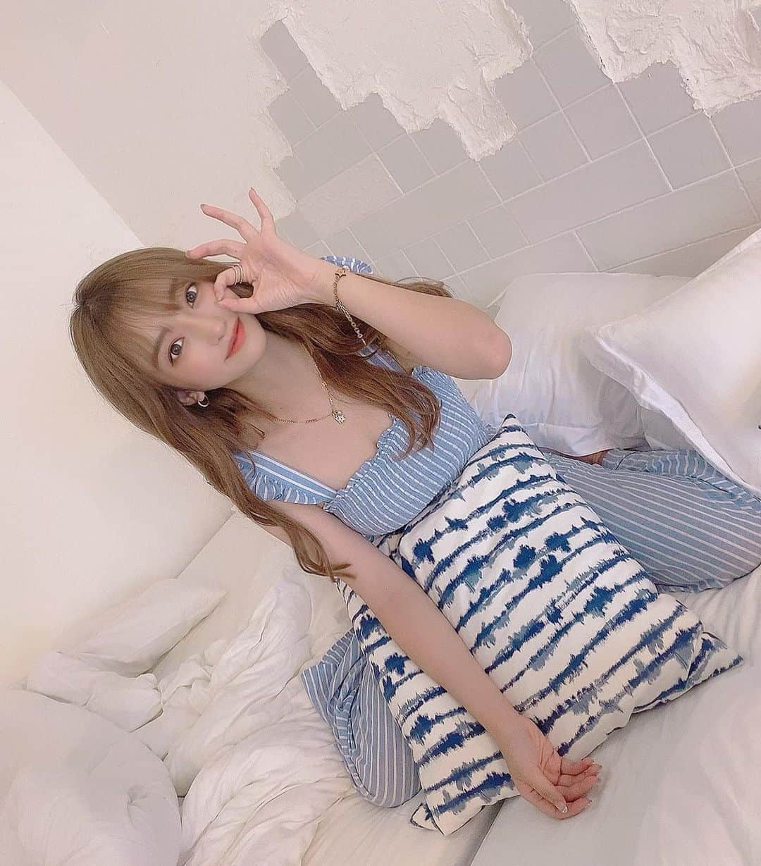 ERENAのインスタグラム：「ごはんゆく🌝👌」