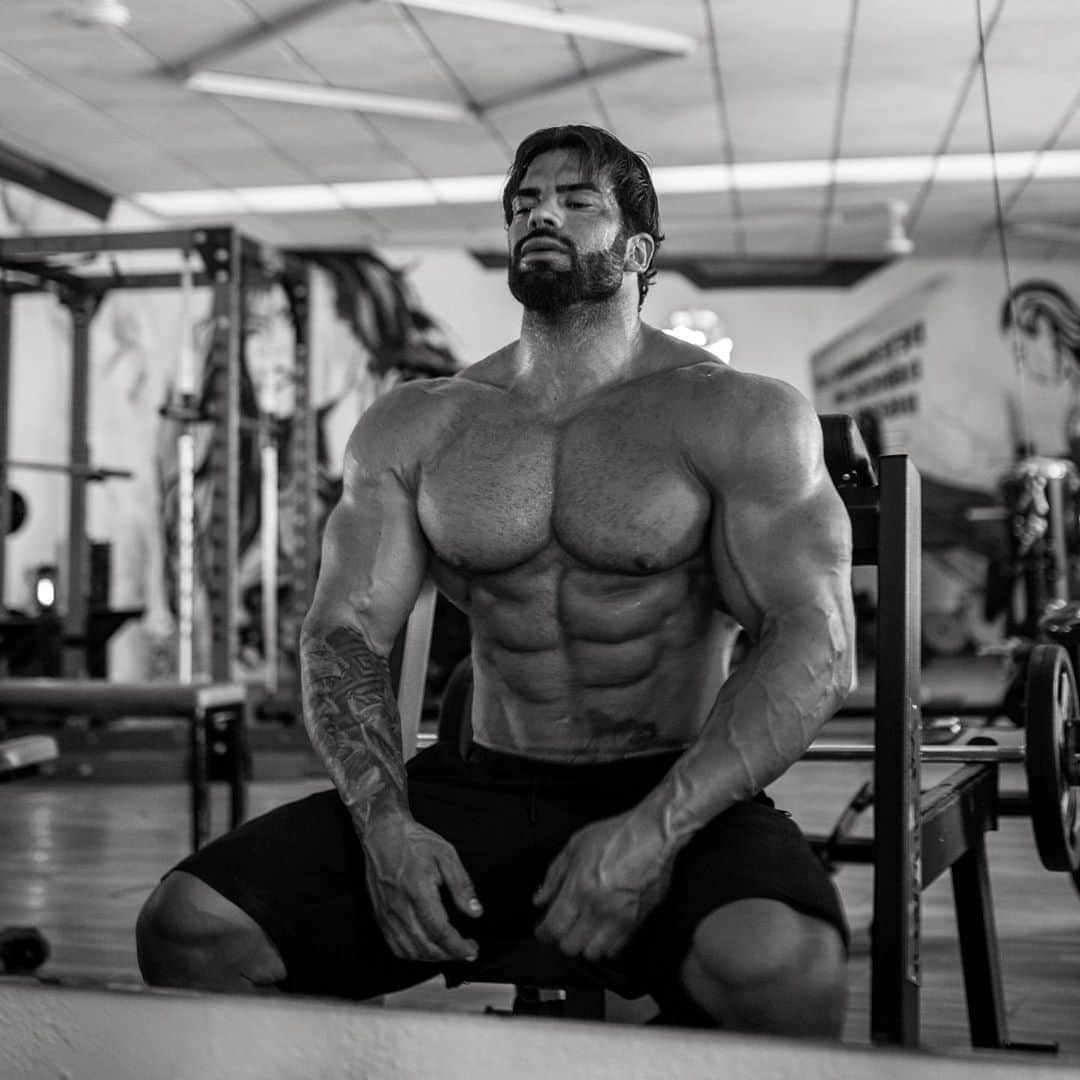 Sergi Constanceさんのインスタグラム写真 - (Sergi ConstanceInstagram)「Turn your weakness into your #strength 🦅」8月14日 19時27分 - sergiconstance