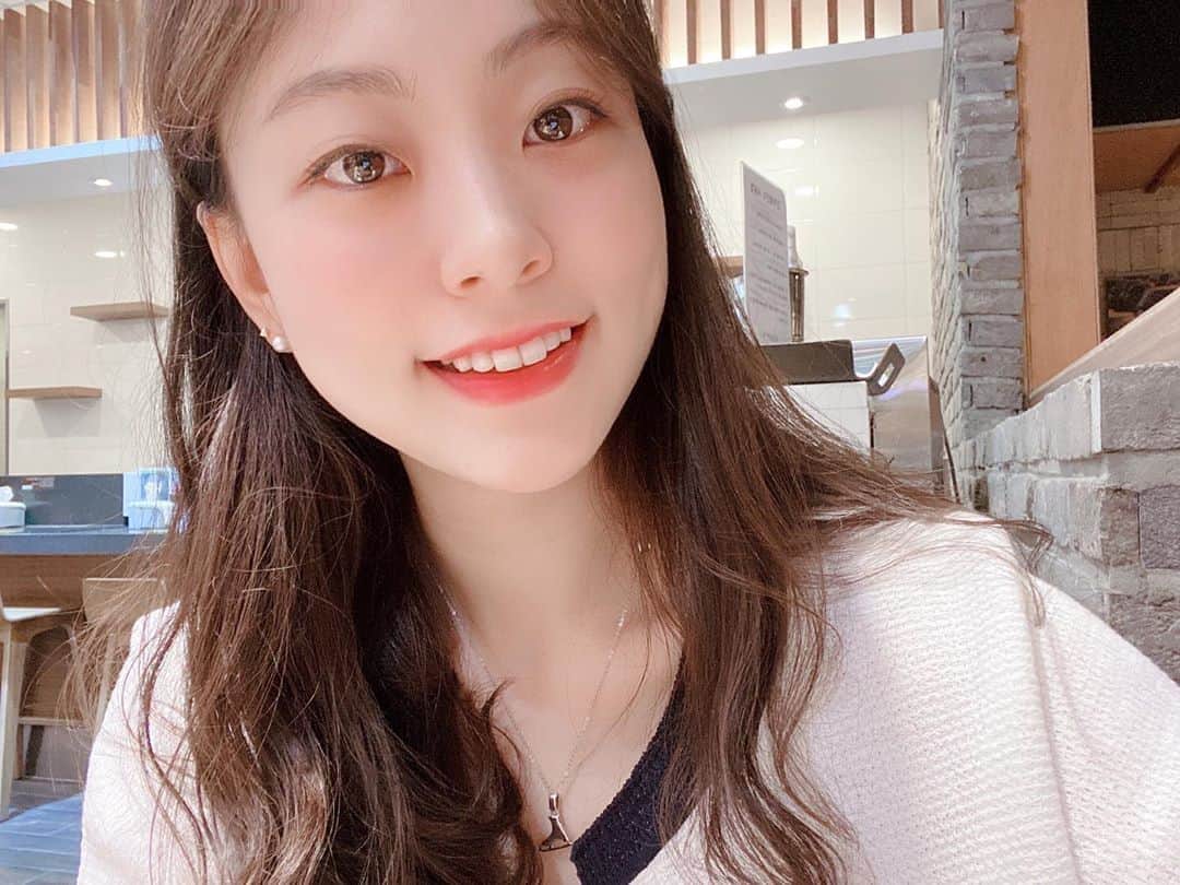 郭珉整のインスタグラム：「뒤에 누구세요 1」