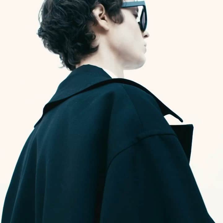 ウィザードのインスタグラム：「2020 FALL WINTER COLLECTION “Metropolis Noise Laboratories"  TILOCHEN COAT  Coming soon.  https://wizzard.stores.jp/  #wizzard_fac  #wizzard  #fashion  #tokyofashion  #streetfashion  #fashionphoto #designersbrand  #domesticbrand  #mensfashion #2020aw  #メンズファッション #ファッションブランド #ウィザード #タイロッケンコート」
