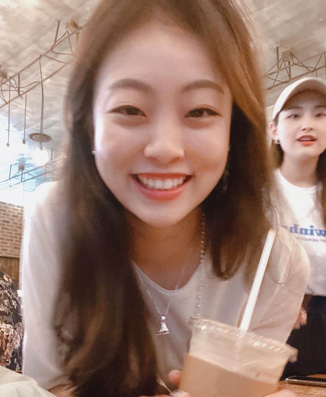 郭珉整のインスタグラム：「뒤에 누구세요 2」