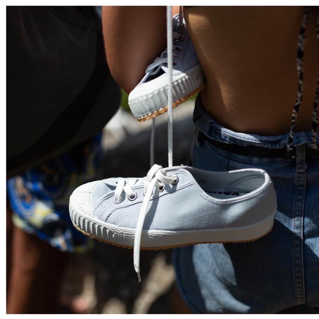 コムラッズさんのインスタグラム写真 - (コムラッズInstagram)「Komrads ICNS Spartak Baby Blue. Short and sweet, the perfect shoe for a summer walk in an urban jungle. #komrads #spartak #babyblue #iconic #sneakers」8月14日 19時54分 - komrads.world