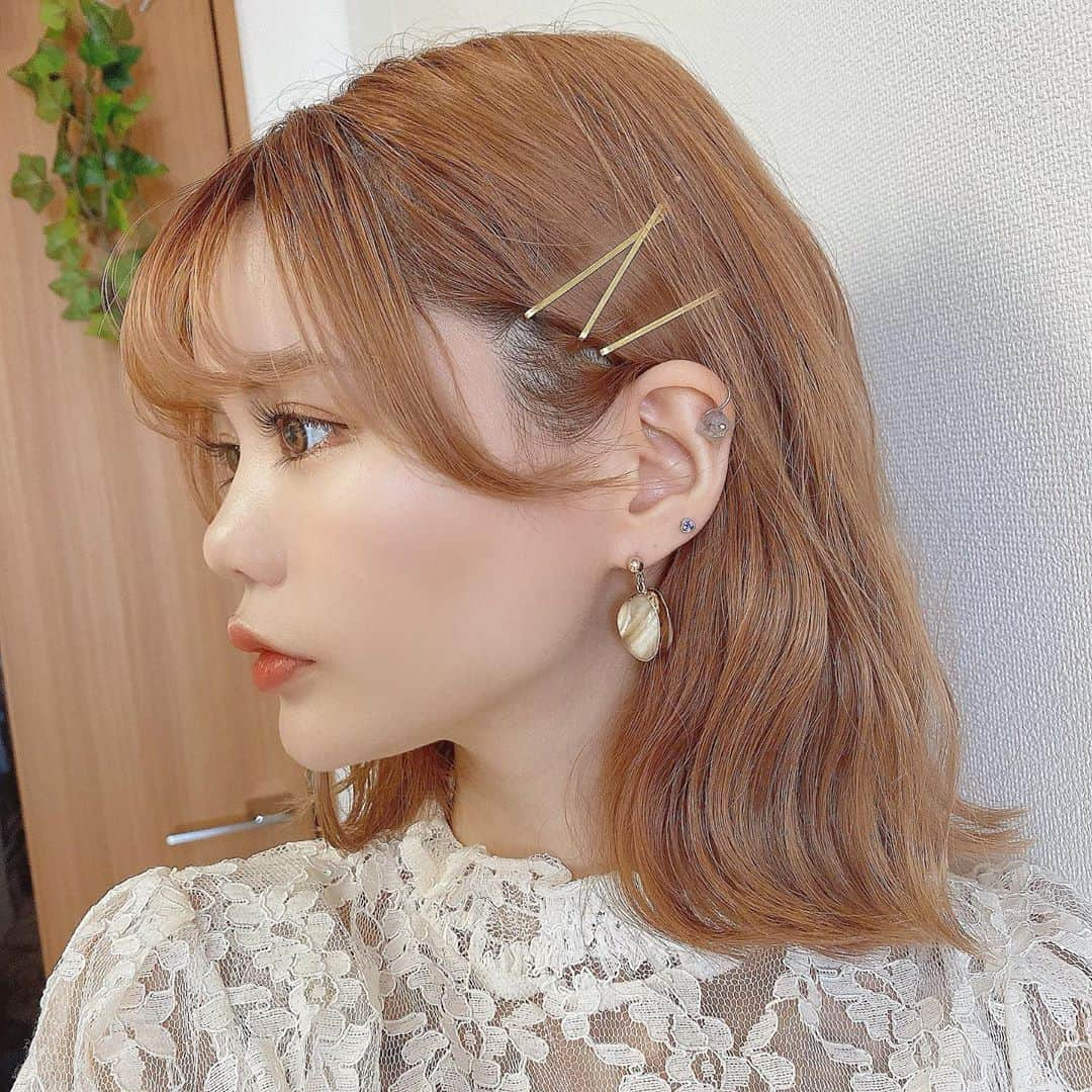 MISAさんのインスタグラム写真 - (MISAInstagram)「ㅤㅤㅤㅤㅤㅤㅤㅤㅤㅤㅤㅤㅤ 昨日は髪の毛並巻きにして サイドゴールドピンで止めた🥰 ㅤㅤㅤㅤㅤㅤㅤㅤㅤㅤㅤㅤㅤ コメント全然返せてなくてごめんね😭😭 沢山ありがとうございます🧡 あとで返します🥺🤍🤍🤍🤍 ㅤㅤㅤㅤㅤㅤㅤㅤㅤㅤㅤㅤㅤ」8月14日 20時23分 - chatae._