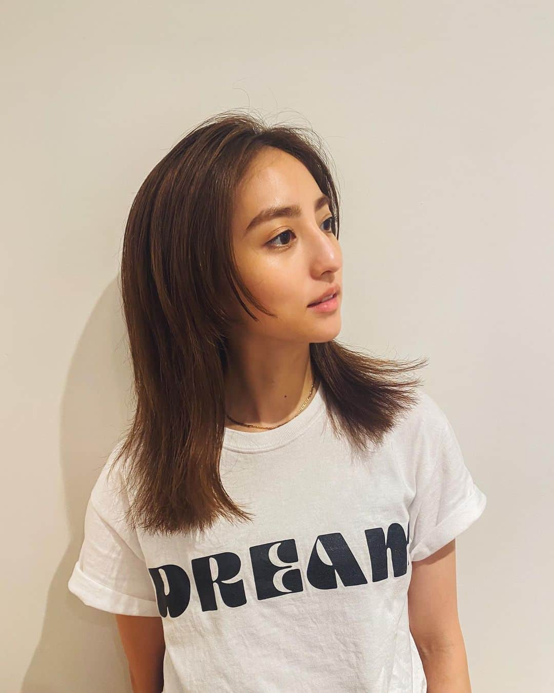 片山良平のインスタグラム：「堀田茜さん @akanehotta   ヘアケアしました✂️ LONESSでも人気な日本で1番ケア効果が高いトリートメントです😊  #loness#堀田茜 #oggiotto #オッジィオット #最高級トリートメント」