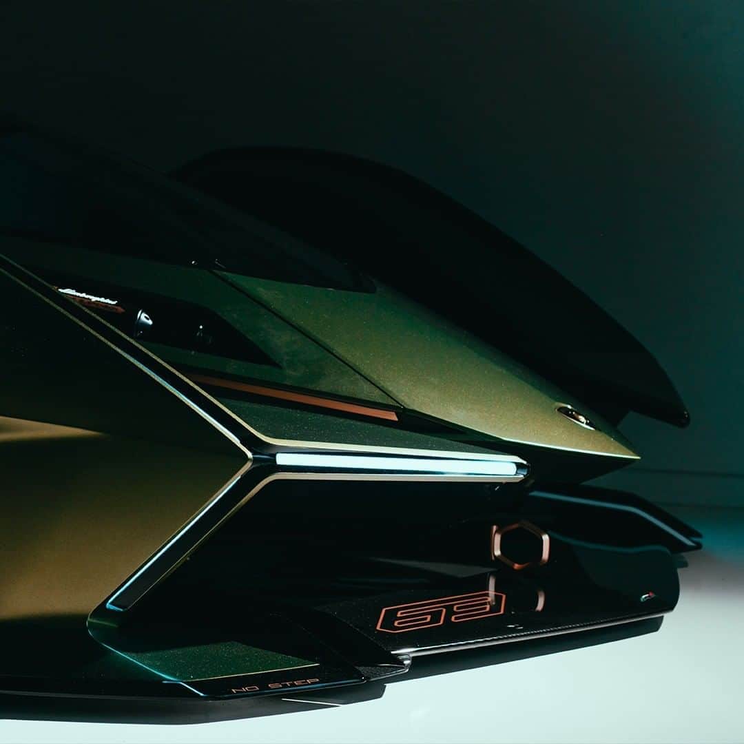 ランボルギーニさんのインスタグラム写真 - (ランボルギーニInstagram)「The future is basically the visionary innovations of the present, and Lamborghini MUDETEC is their home. Don’t miss the opportunity to visit our museum to see masterpieces like the incredible Lambo V12 Vision Gran Turismo.  #Lamborghini #VisionGranTurismo #LamborghiniMUDETEC」8月14日 21時02分 - lamborghini