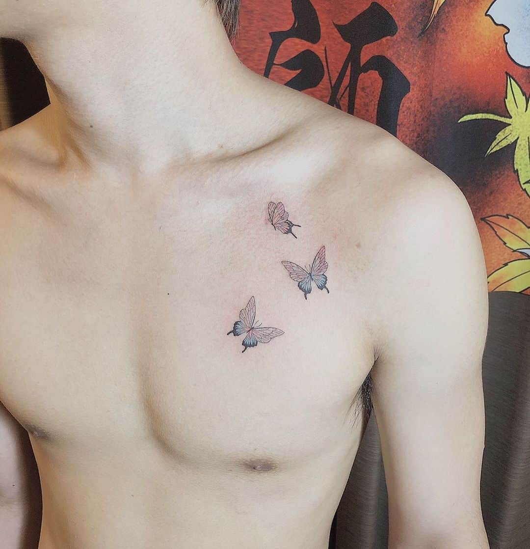 彫師美漸のインスタグラム：「🦋 ・ #butterflytattoo #刺青 #彫師 #美漸 #彫師美漸 #海老名 #中目黒 #タトゥー #東京タトゥー #tokyo #tattoo #art #fashion #bizenart #bizen #문신　#Bizentattoo  #tattooer #tattooist #tattooartist #tattooart #tattooshop #japanesetattoo」