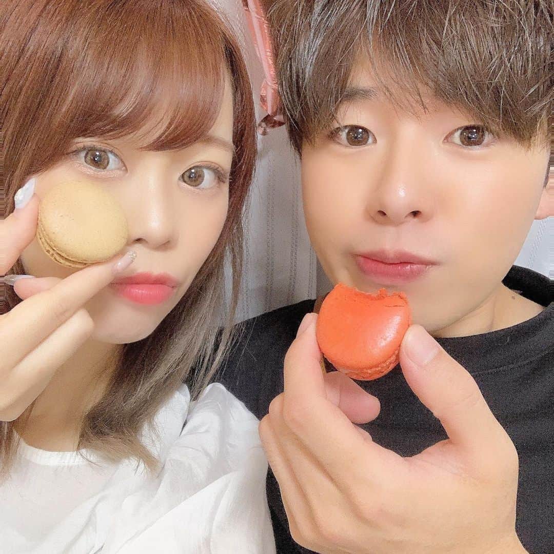 りなてぃんさんのインスタグラム写真 - (りなてぃんInstagram)「𓂃 𓈒𓏸 ㅤㅤ 記念日のpostにたくさん コメント📝ありがとうございます🥺💭！ ㅤㅤ 嬉しいです( • ·̭ •̥ ) 𓈒𓏸！ ㅤㅤ ケーキ🎂の質問がきたんですが ほくてぃんがサプライズで 頼んでくれてたみたいです🧁🌼！ ㅤㅤ 新宿の伊勢丹にある #ロリオリ365 さん  miumiuみたいなめちゃかわな ケーキ🍰なの！味も美味しいよ！ ㅤㅤ  マカロンも伊勢丹新宿店 パティスリー・サダハル・アオキ・パリさんで 買いました！(´っ• ·̫ •ｃ`)💓 ㅤㅤ  ㅤㅤ 苺🍓のケーキやプリンなども 伊勢丹です⊂( ・ ̫・ )⊃ ㅤㅤ 調べて分かり次第また詳細追加しておきます！ ㅤㅤ 𓂃 𓈒𓏸  ㅤㅤ  #カップル　#カップルフォト  #記念日　#記念日プレゼント  #同棲　#同棲カップル #マカロン　#韓国マカロン #記念日ディナー #記念日サプライズ  #記念日デート #記念日ケーキ  #カップルグラム　#ロリオリ365  #アフタヌーンティー」8月14日 21時33分 - rinateen_max