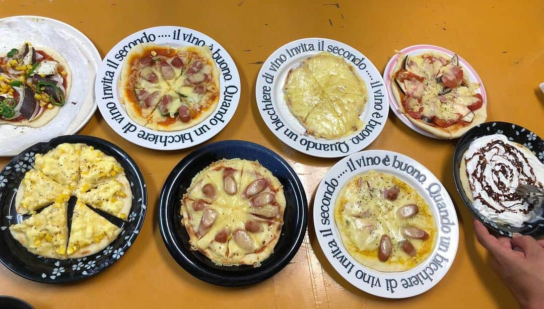 兵頭彰さんのインスタグラム写真 - (兵頭彰Instagram)「本日のLINELIVEではピザをこしらえました🍕🍕🍕🍕🍕🍕🍕🍕  #bjw  #大日本プロレス #大日道場飯」8月14日 21時51分 - hyodo_bjw