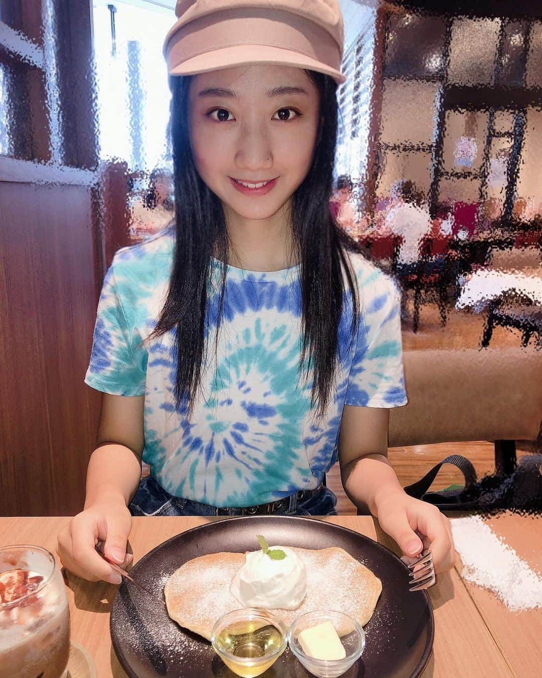 りお（民謡ガールズ）さんのインスタグラム写真 - (りお（民謡ガールズ）Instagram)「パンケーキ甘い #パンケーキ #pancakes #スイーツ #lunch #2枚 #で #十分 #はちみつ #cream #アイスココア #cocoa #sweets #お洒落 #lfl #followｍe #좋아요반사 #팔로우백 #팔로미 #스위트 #먹스타그램 #タイダイ柄 #りお」8月14日 21時54分 - minyo__rio