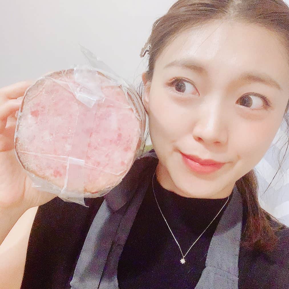 三森すずこのインスタグラム：「鼓じゃないよ！ハムだよ！お中元のハム！！よぉーーっ、ポン！！」