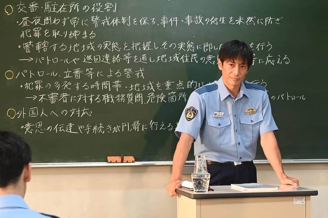 伊勢谷友介のインスタグラム：「「未満警察ミッドナイトランナー」 第8話逆襲編  逆襲編になり物語も加速します。それは楽しいことなんてない。苦しい、痛い。でもそれは人を想うが故なのかも知れない。 よろしければお付き合いくださいませませ。  8/15 夜10:00〜  #日テレ #未満警察 #中島健人#平野紫耀 #吉瀬美智子#中村ゆり #原田泰造#伊勢谷友介」