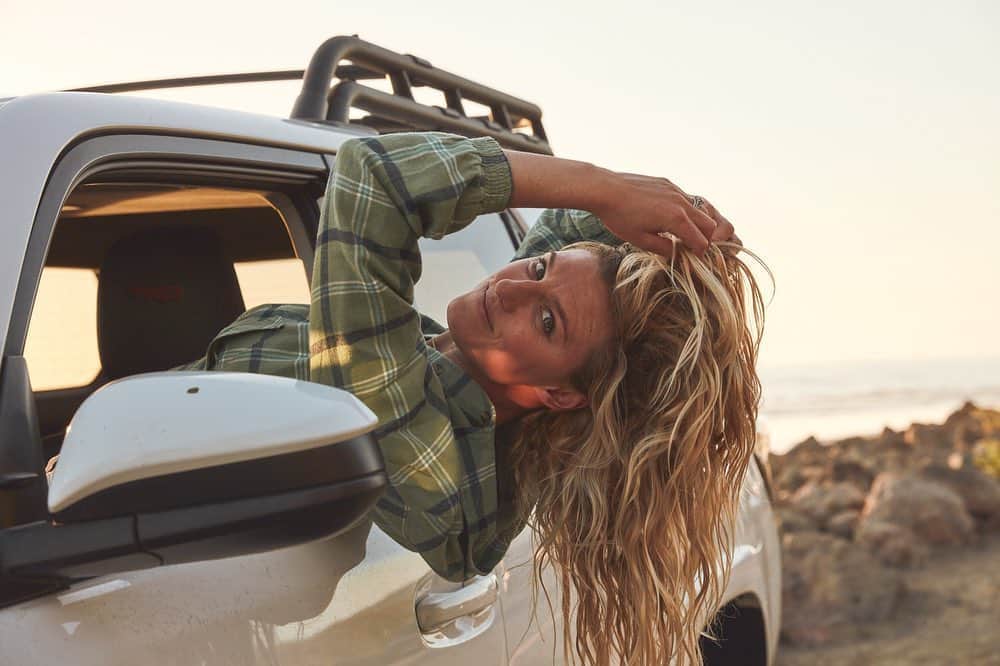 レイキー・ピーターソンのインスタグラム：「Not gonna lie... feels pretty darn nice to be back home and back in my 4 runner @teamtoyota #teamtoyota #Toyota photo- @williekessel」