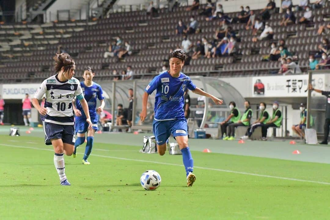 近賀ゆかりさんのインスタグラム写真 - (近賀ゆかりInstagram)「GAME DAY vs @bunnys_kyoto  📍西京極総合運動公園補助競技場 ⏰15:00 KICK OFF #なでしこリーグ2部  #round5  #女子サッカー」8月15日 8時31分 - kingayukari2