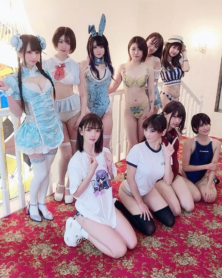 来栖うさこさんのインスタグラム写真 - (来栖うさこInstagram)「ダブルクロス撮影会📸さんの 集合写真(((o(*ﾟ▽ﾟ*)o)))♡ . . . .  #来栖うさこ  #齧り付きたいお尻 #愛媛県産グラドル #グラドル #グラビア #グラビアアイドル #ショートカット女子 #ショートヘア #お尻 #model #cosplayer #gravureidol #japan #tokyo #asiangirls #sexy #水着 #競泳水着」8月15日 8時31分 - kurusu_usako