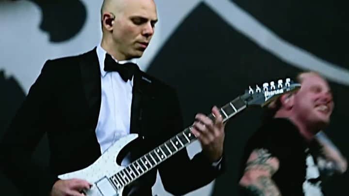Stone Sourのインスタグラム：「“Tired” was released as a single 7 years ago today! Check out the full music video at youtube.com/stonesour (link in story)」